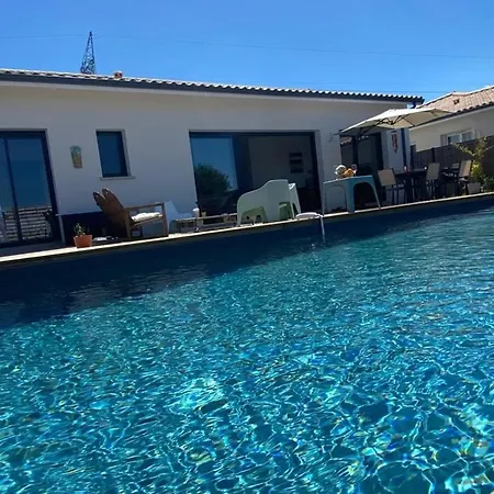 Villa Beautiful Villa Sleeps 6 With Pool