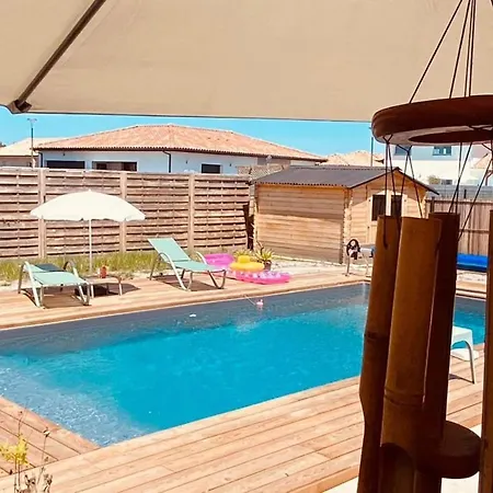 Beautiful Villa Sleeps 6 With Pool Mios
